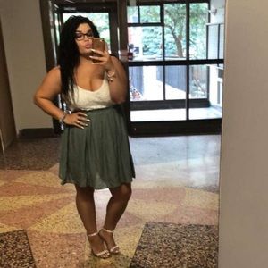 Meet your Posher, Sandy